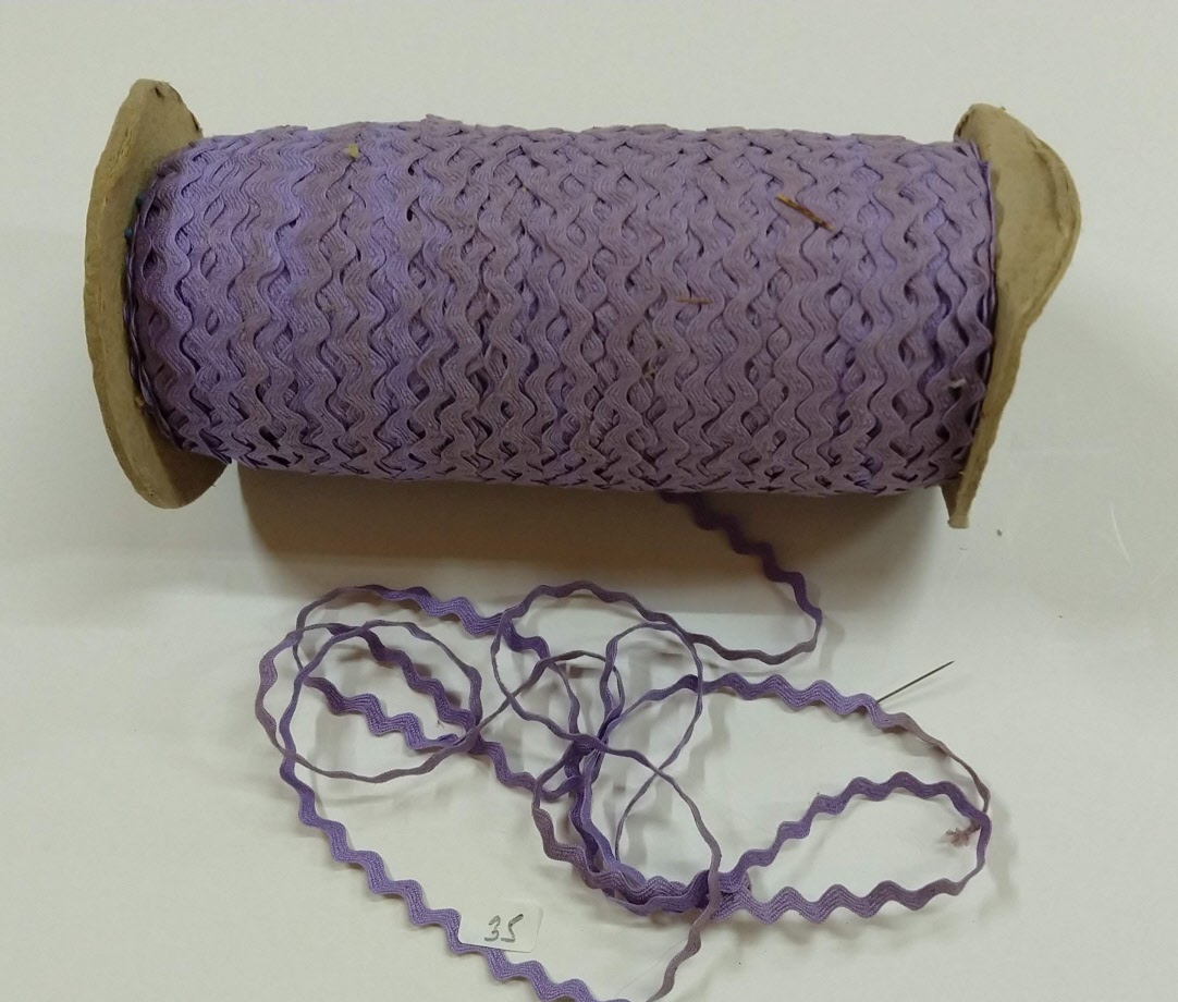 Ricrac, cotton, old, soft, lavender, per 10 meters zz35