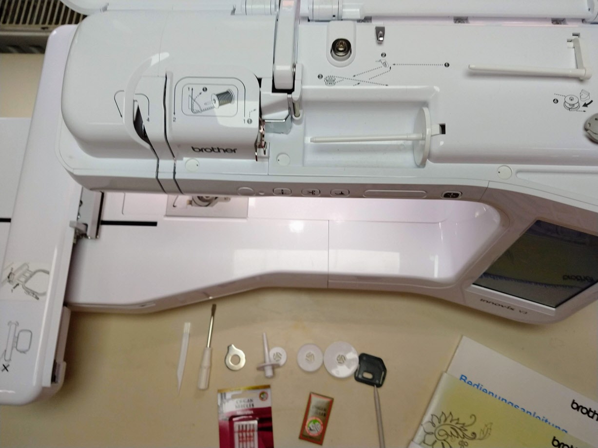 Embroidery Machine BROTHER INNOVIS V3